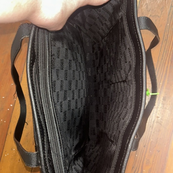 Micheal Kors Black Large Tote - Picture 10 of 12